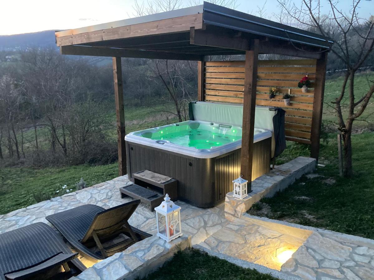 Peacefull Family Cottage Gornji Desinec Екстер'єр фото