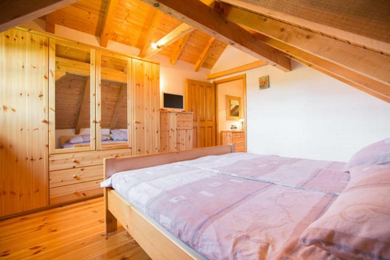 Peacefull Family Cottage Gornji Desinec Екстер'єр фото