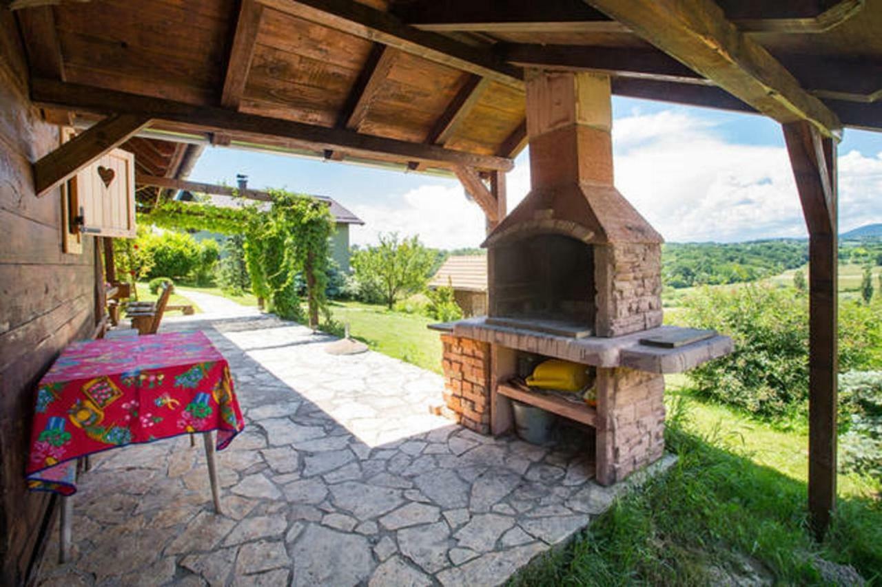 Peacefull Family Cottage Gornji Desinec Екстер'єр фото